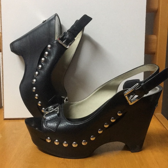 COPY - Michael Kors shoes - Picture 2 of 3